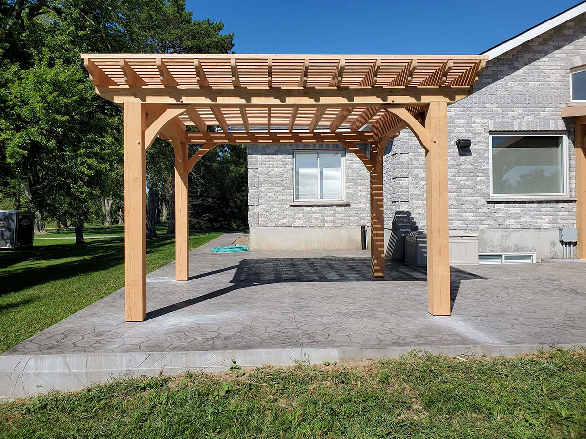 Elegant Outdoor Pergola: A Blend of Woodcraft and Modern Living